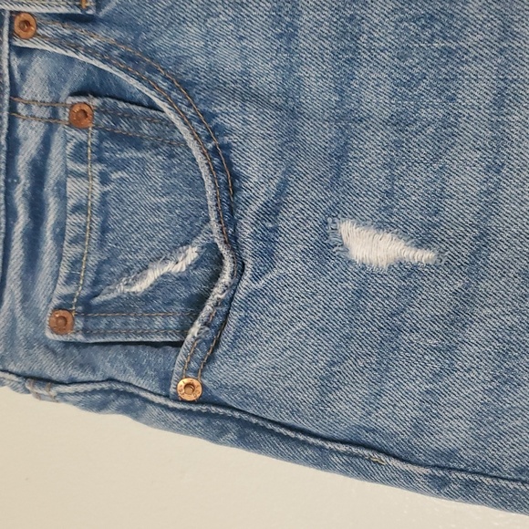 Levi's 501 Denim Cutoff Shorts Size 30 Button Fly Medium Wash Womens - Picture 3 of 8